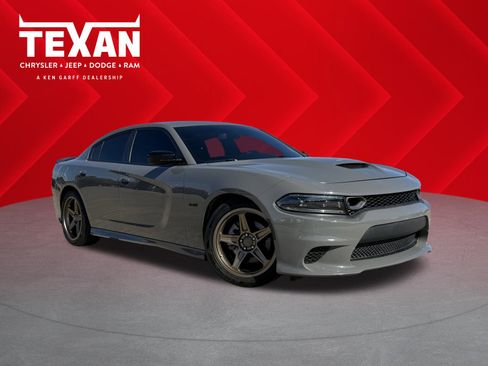 Used 2023 Dodge Charger R/T w/ Blacktop Package image 1