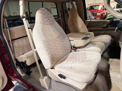 Used 1999 Ford F250 XLT AWD/4WD image 16