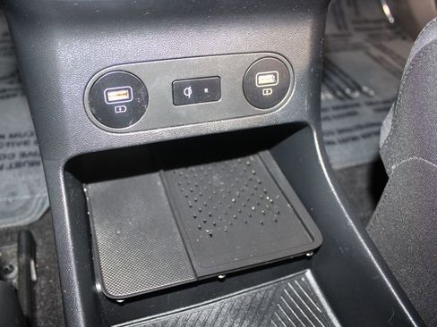 Used 2024 Hyundai Ioniq 5 SEL image 11