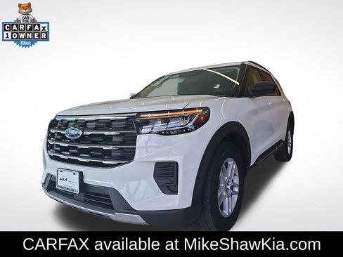 Used 2025 Ford Explorer Active image 1