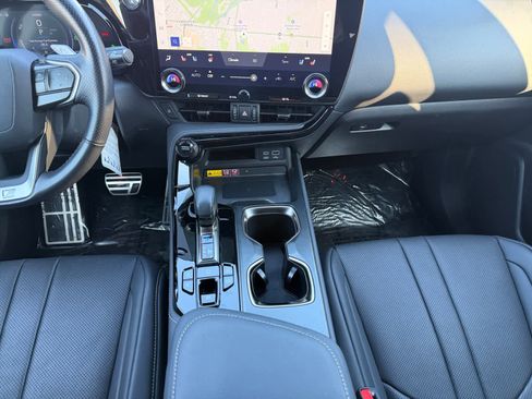 Used 2024 Lexus NX 450h+ F Sport image 16