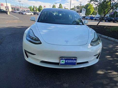 Used 2020 Tesla Model 3 Long Range AWD/4WD image 7