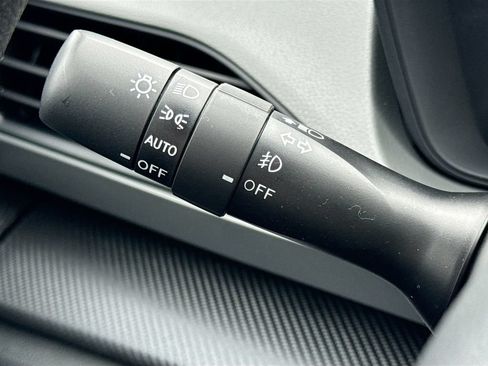 New 2026 Subaru Crosstrek 2.5i Premium AWD/4WD image 13