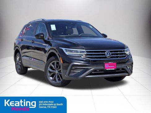 Used 2022 Volkswagen Tiguan SE image 3