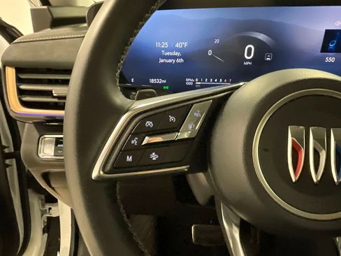 Used 2025 Buick Envision Sport Touring image 31