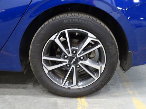 Used 2023 Kia Forte LXS image 38