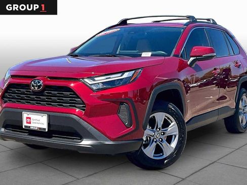 Certified 2025 Toyota RAV4 XLE w/ Convenience Package AWD/4WD image 1