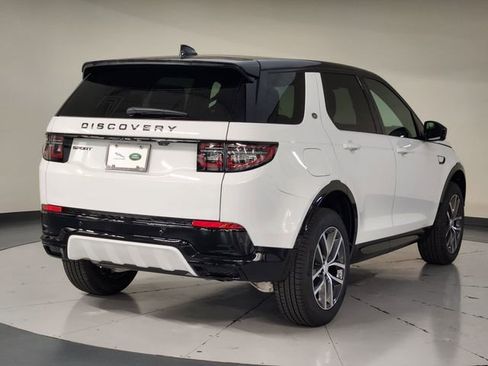 New 2026 Land Rover Discovery Sport Landmark AWD/4WD image 2