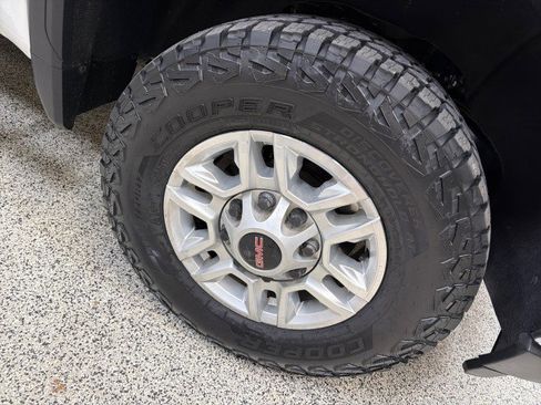 Used 2023 GMC Sierra 2500 Pro w/ Convenience Package image 48