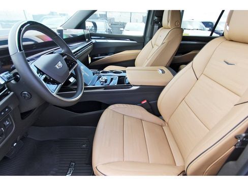 New 2026 Cadillac Escalade ESV Luxury w/ Touring Package AWD/4WD image 6