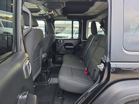 Used 2021 Jeep Wrangler Unlimited Sport image 19