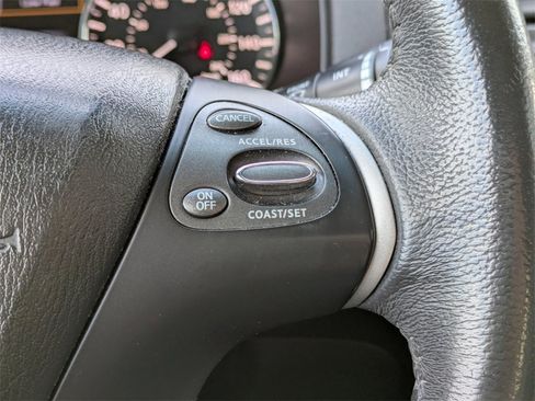 Used 2015 Nissan Pathfinder SL w/ SL Premium Package image 38