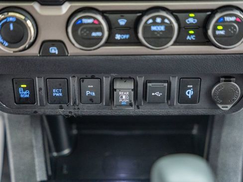 Certified 2023 Toyota Tacoma Limited image 30