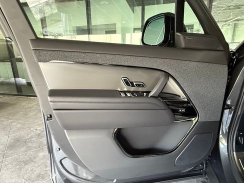 New 2026 Land Rover Range Rover Sport SE AWD/4WD image 20