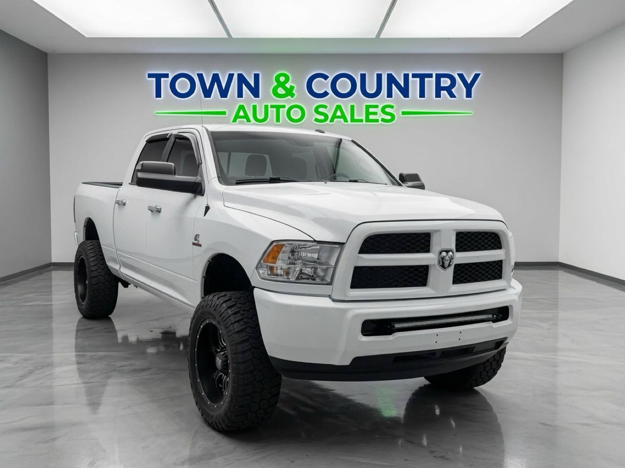 Used 2018 RAM 2500 SLT AWD/4WD image 8