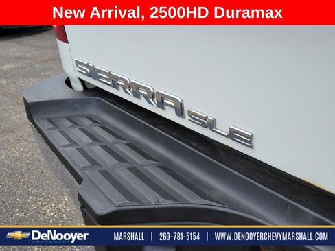 Used 2010 GMC Sierra 2500 SLE image 27