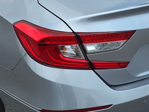 Used 2021 Honda Accord Touring image 34