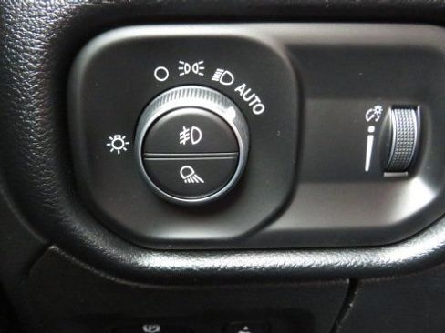 Used 2022 RAM 1500 Big Horn image 25