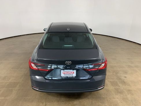 Used 2025 Toyota Camry LE image 33