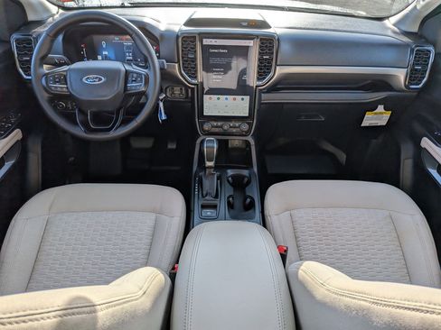 Used 2025 Ford Ranger XLT AWD/4WD image 30