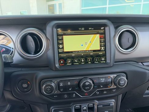 Used 2020 Jeep Gladiator Rubicon image 12