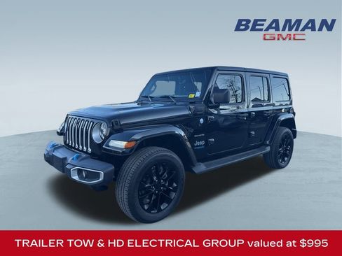 Used 2022 Jeep Wrangler Unlimited Sahara w/ Cold Weather Group image 3