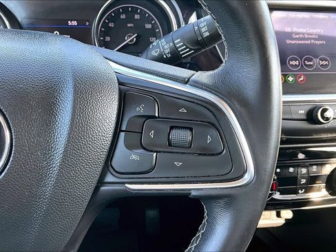 Used 2020 Buick Encore GX Select FWD image 20