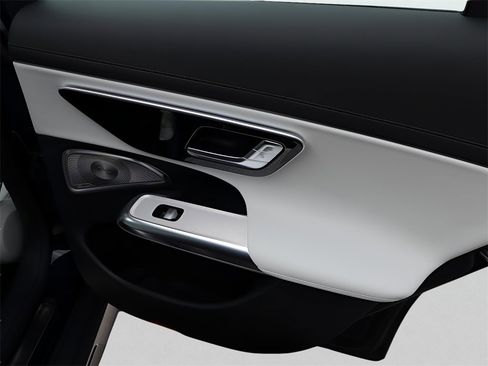 New 2026 Mercedes-Benz E 450 4MATIC All-Terrain Wagon image 16