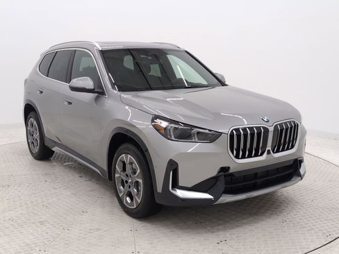Used 2025 BMW X1 xDrive28i w/ Technology Package AWD/4WD image 17