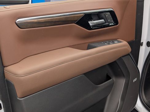 New 2026 Chevrolet Tahoe High Country RWD image 15