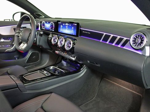 Certified 2025 Mercedes-Benz CLA 35 AMG 4MATIC image 30