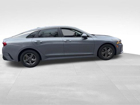 Used 2023 Kia K5 LXS image 9