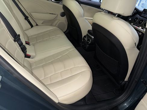 Used 2022 Kia Stinger GT2 image 21