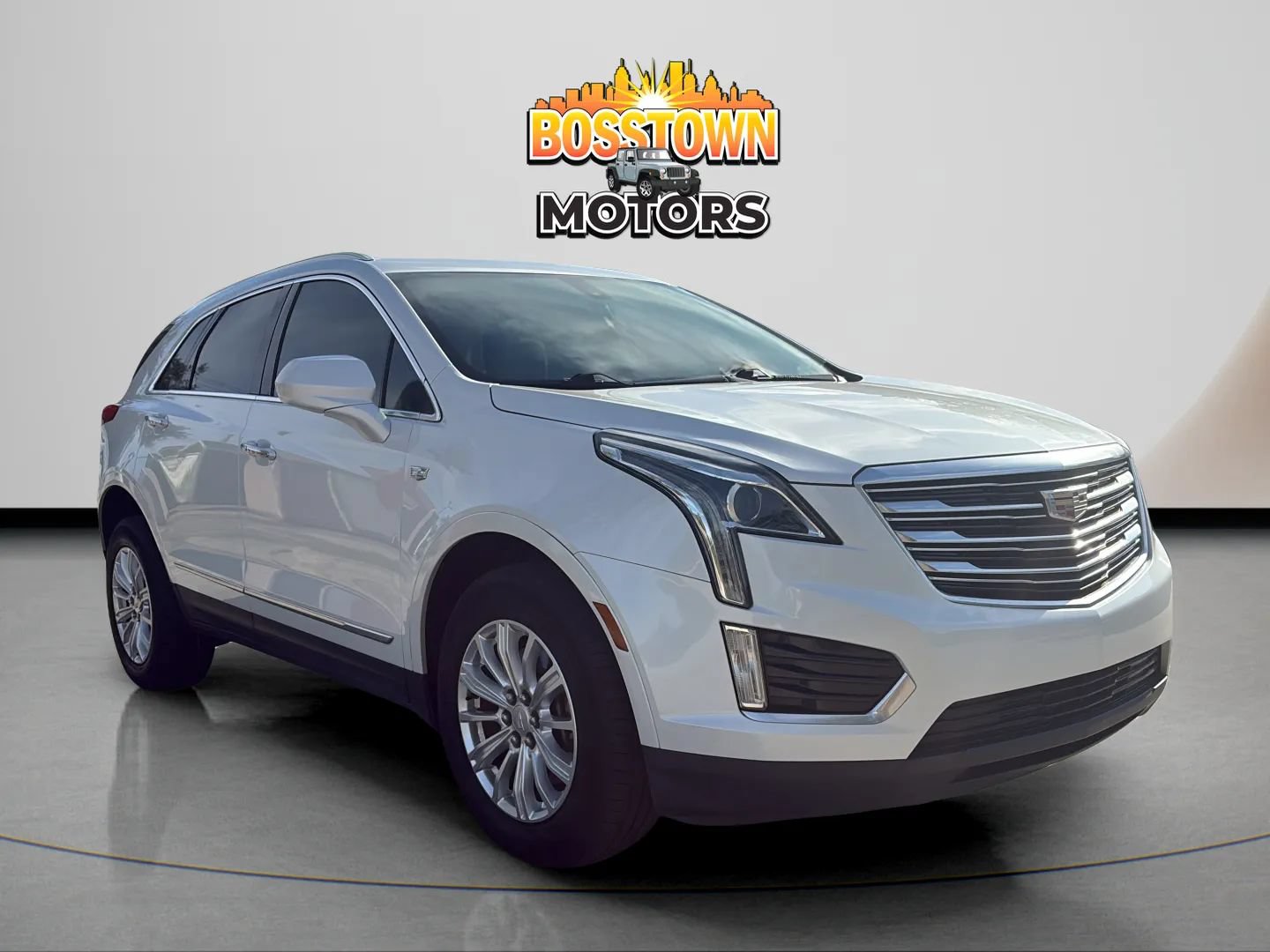 Used 2018 Cadillac XT5 FWD image 11