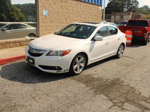 Used 2014 Acura ILX w/ Technology Package FWD image 3