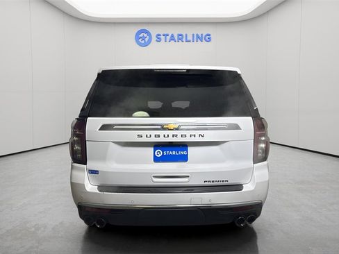 Used 2023 Chevrolet Suburban Premier image 7