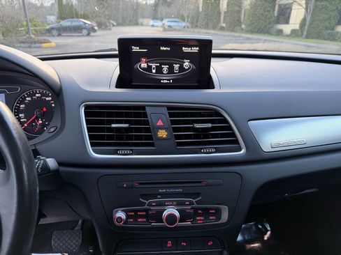 Used 2015 Audi Q3 2.0T Premium Plus w/ Driver Assistance Package image 19