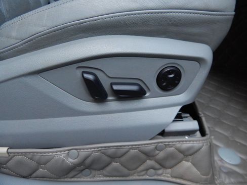 Used 2017 Audi Q7 3.0T Prestige image 66