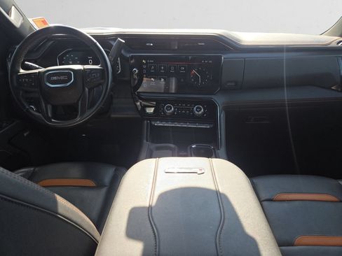 Used 2025 GMC Sierra 2500 AT4 AWD/4WD image 10