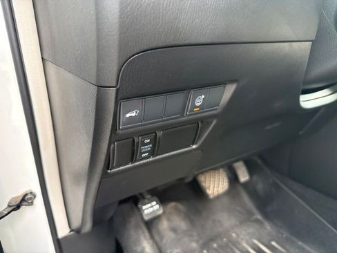 Used 2022 Nissan Armada SL AWD/4WD image 21