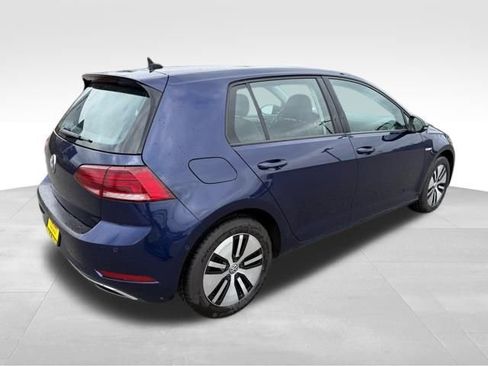 Used 2019 Volkswagen e-Golf SEL Premium image 10