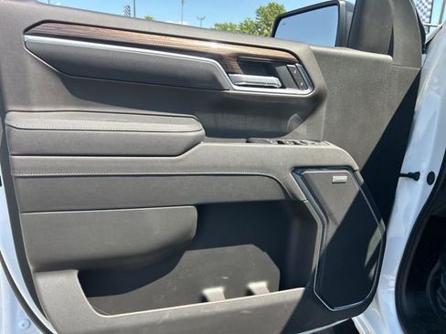 New 2026 Chevrolet Silverado 1500 LT Trail Boss w/ LT Trail Boss Premium Package AWD/4WD image 11