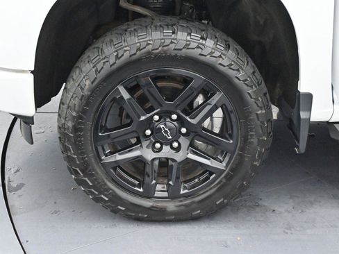 Used 2022 Chevrolet Silverado 1500 Custom image 31