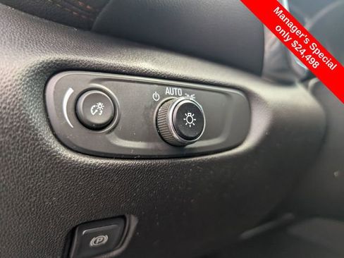 Used 2022 Chevrolet Blazer Premier w/ Enhanced Convenience Package AWD/4WD image 16
