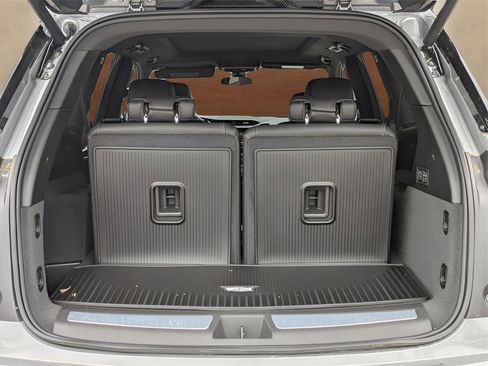 New 2025 Cadillac XT6 Sport w/ LPO, Floor Liner Package image 11