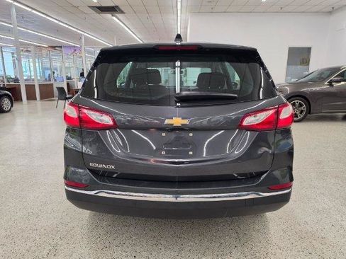 Used 2018 Chevrolet Equinox LS FWD image 5