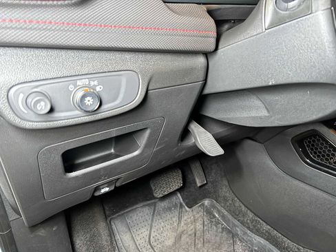 Used 2024 Chevrolet TrailBlazer RS w/ Convenience Package image 25