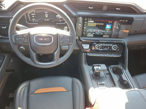 Used 2025 GMC Sierra 1500 AT4 w/ Technology Package image 27