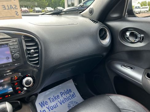 Used 2011 Nissan Juke SL AWD/4WD image 18