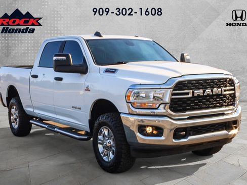 Used 2024 RAM 2500 Big Horn AWD/4WD image 3
